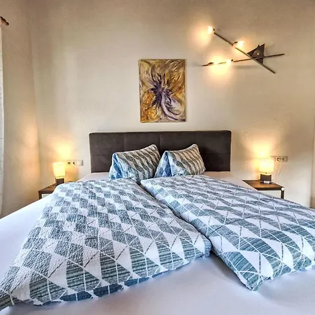 Holiday home Holiday Home Heidi By Interhome *